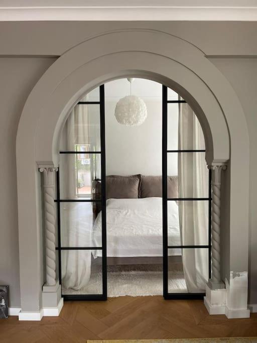Stunning 1Bd Flat With 50M2 Terrace In The City Center Bukares Bagian luar foto